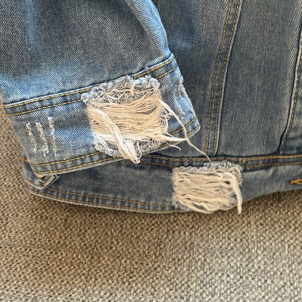 Jean jacket - Picture 3 of 4